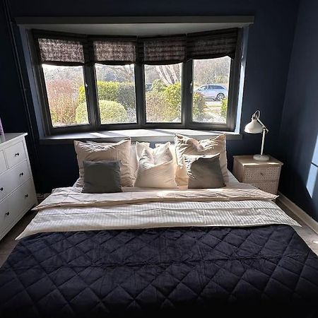 Formby, Spacious True Bungalow Steps From Beach エクステリア 写真