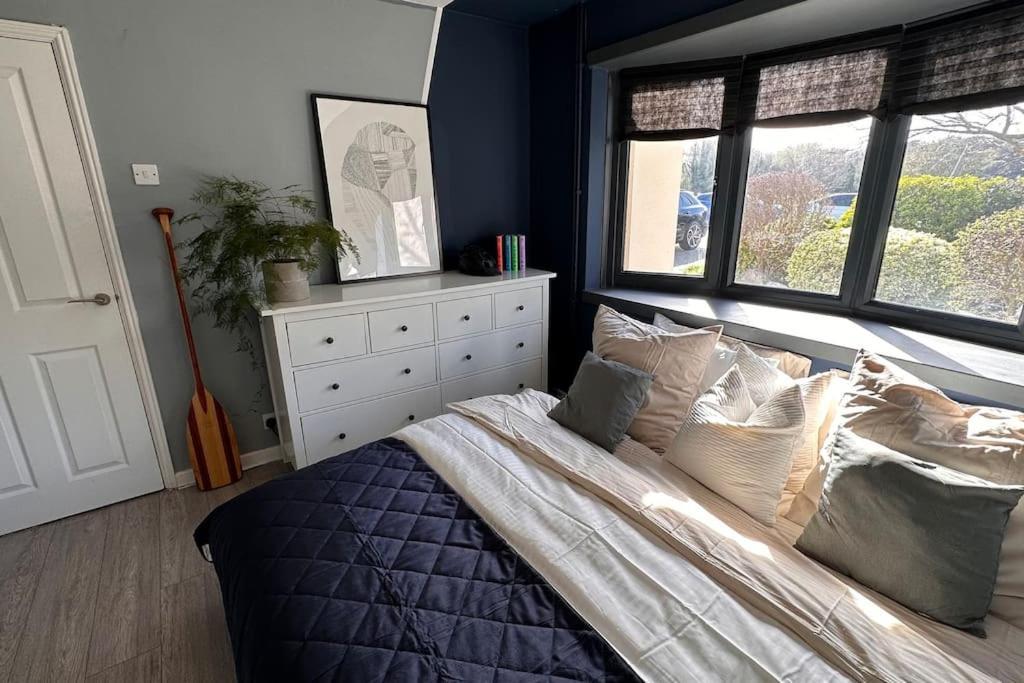 Formby, Spacious True Bungalow Steps From Beach エクステリア 写真