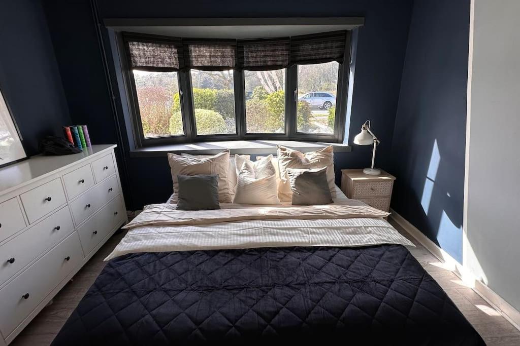 Formby, Spacious True Bungalow Steps From Beach エクステリア 写真